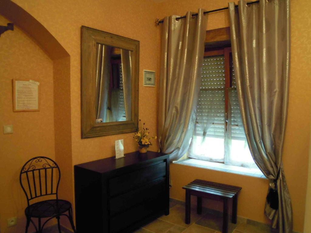 Le Moulin Des Foulons Bed & Breakfast Chedigny Room photo
